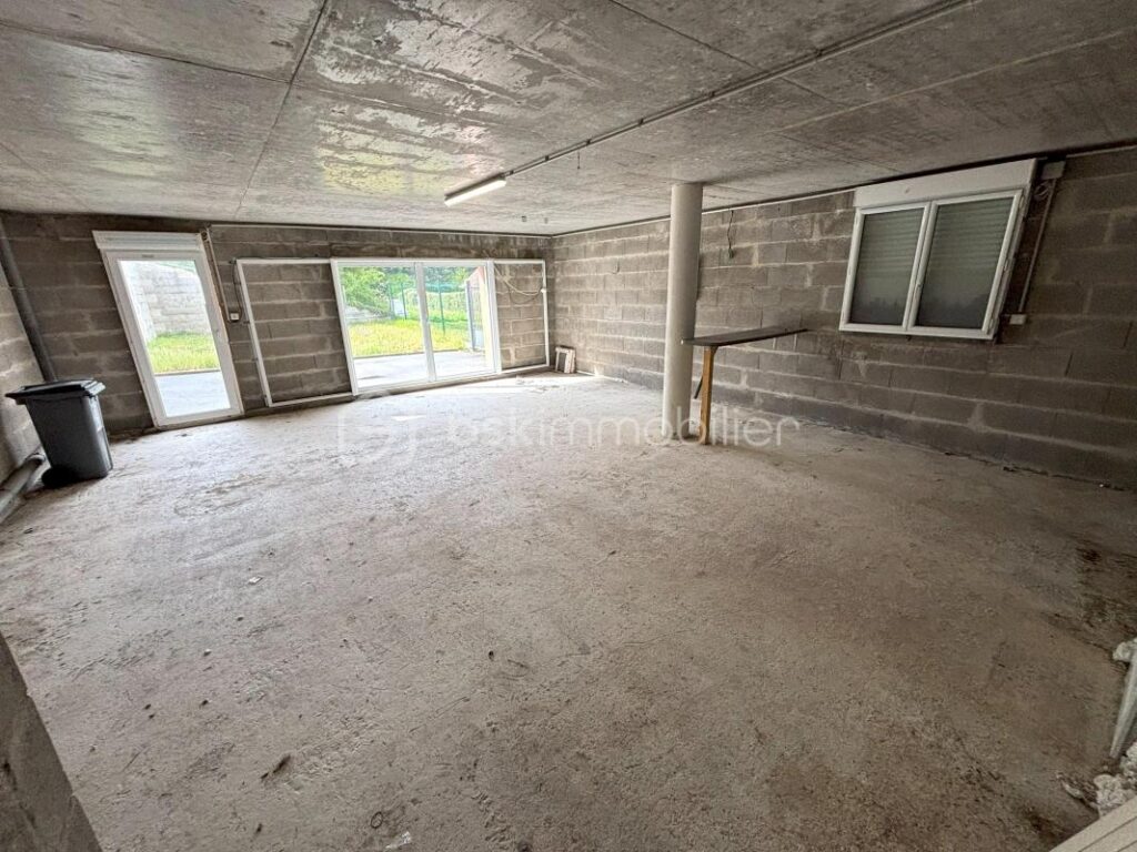 Maison à 10 min à pied de la mer avec dépendance et garage – 4 pièces – 3 chambres – 125 m²