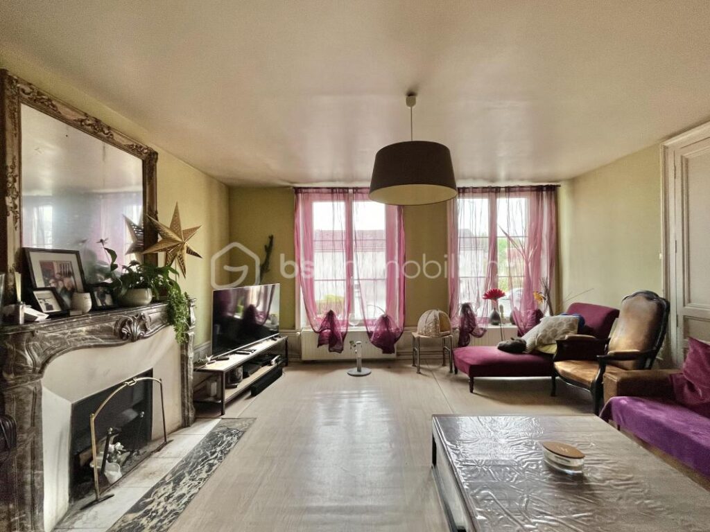 Immeuble 10 pièces – 10 pièces – NR chambres – 581 m²