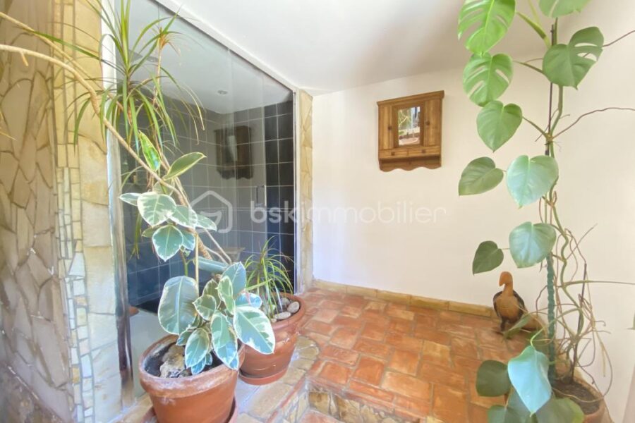 Maison à vendre à La roque d antheron — Vue nature — photo 18