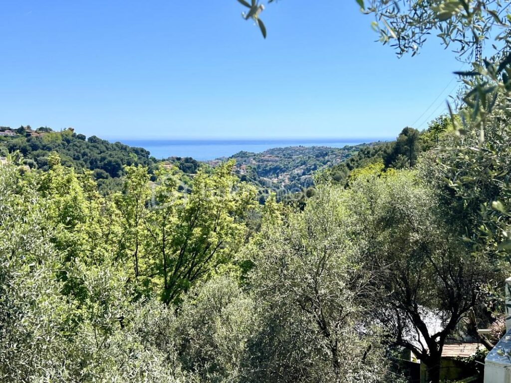 Nice (Saint Pancrace) – Villa d’architecte – Vue mer – Piscine – 6 pièces – 3 chambres – 181 m²