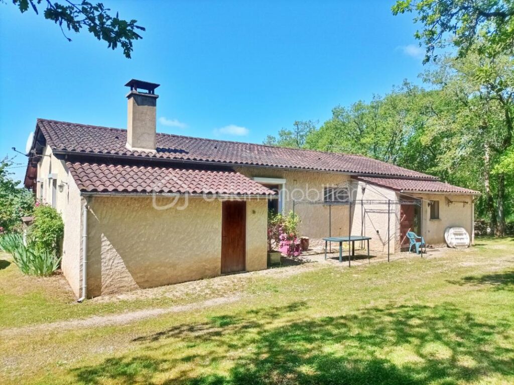 Maison 157m2 de plain-pied avec vue dégagée – 5 min de Catus – 6 pièces – 3 chambres – 157 m²