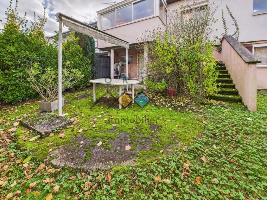 Maison – 5 pièces – 3 chambres – 100 m²