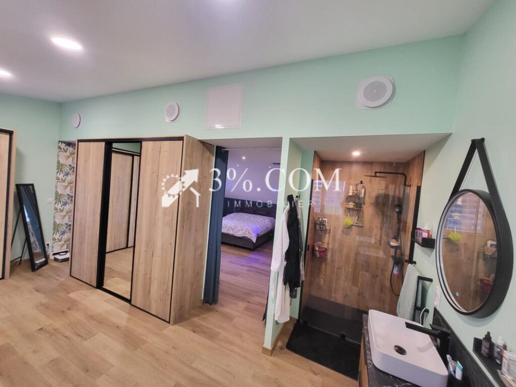 Très belle maison individuelle – 10 pièces – 230 m2 – A VOIR – 10 pièces – 4 chambres – 230 m²