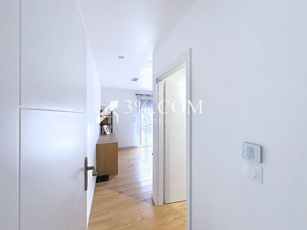 Belle maison contemporaine 6 pièces de 148 m2 avec piscine – 6 pièces – 4 chambres – 148 m²