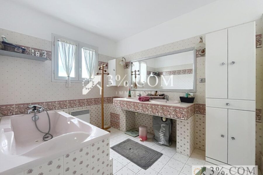 Maison à vendre à Monteleger