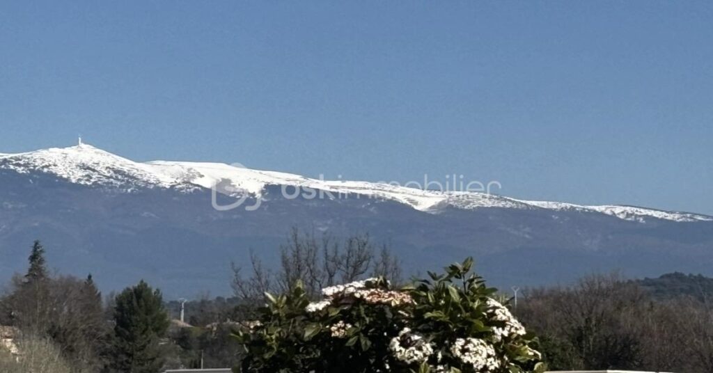 Maison plain-pied 108 m² avec studio indépendant sur un terrain de 760 m² – 5 pièces – 4 chambres – 108 m²