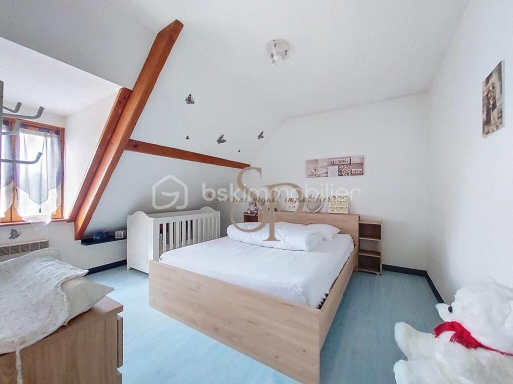 Maison 5 pièces 3 chambres – 5 pièces – 3 chambres – 106 m²