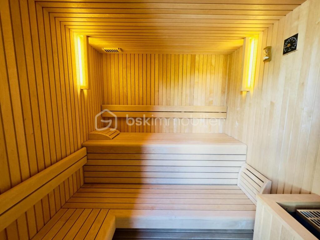 VILLA FAMILIALE D’ARCHITECTE – VUE PANORAMIQUE – EPAGNY METZ-TESSY – 6 pièces – 4 chambres – 167 m²