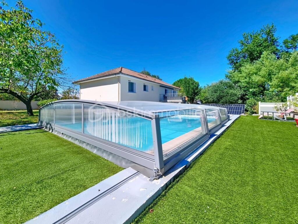 MAISON avec sous-sol total et piscine – 5 pièces – 4 chambres – 126 m²