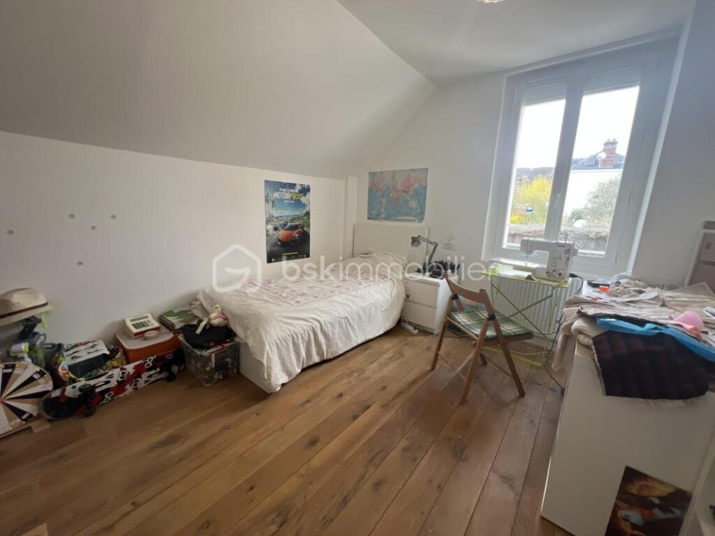 🏡 Maison de caractère rénovée – Lardy Bourg – 5 pièces – 3 chambres – 139 m²