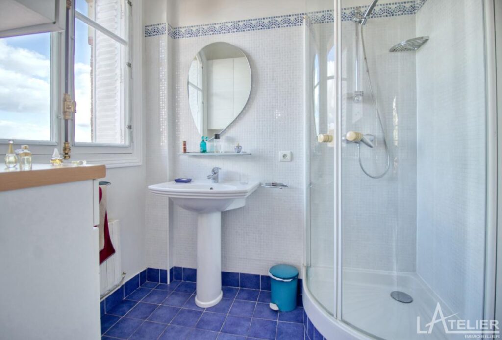 La belle aux Coteaux souriants – 9 pièces – 5 chambres – 195 m²