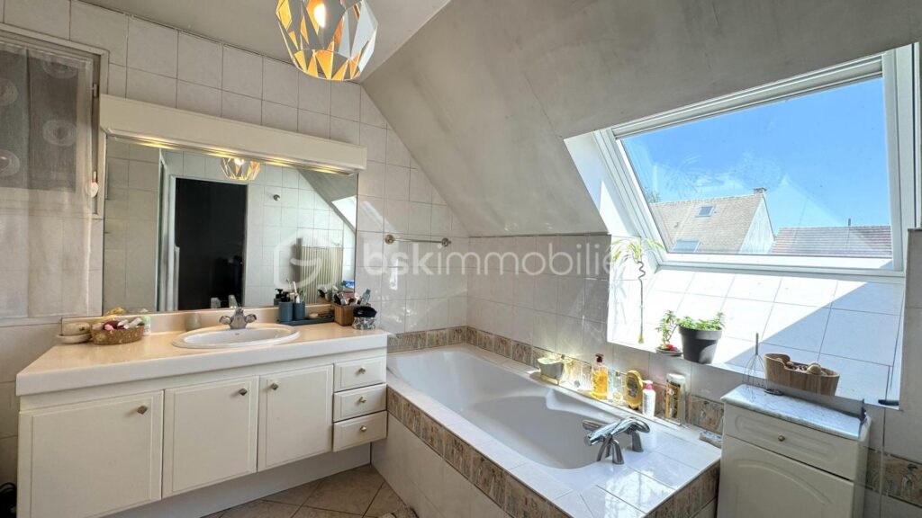 Maison familiale de charme au calme avec vue … Gretz-Armainvilliers 77220 – 8 pièces – 4 chambres – 223 m²