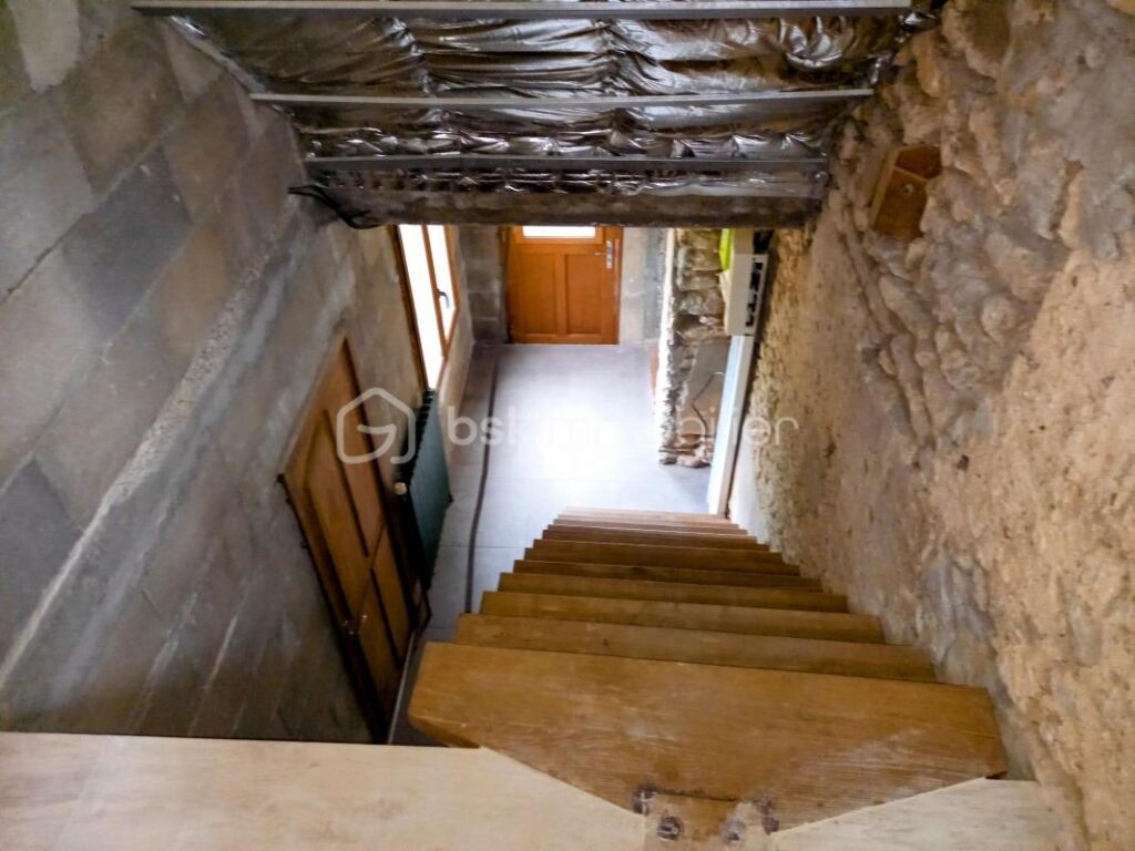 un potentiel exceptionnel !!! – 8 pièces – 5 chambres – 274 m²