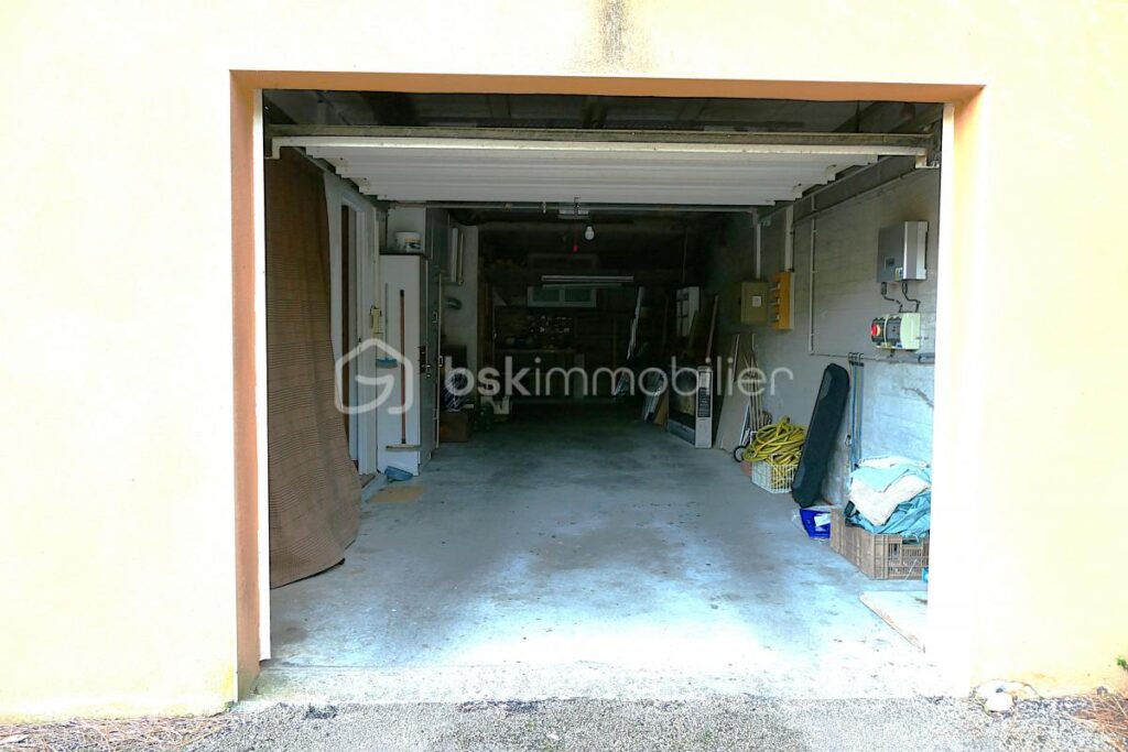 Maison de 169 m², le calme de la campagne, pas de vis à vis, piscine à débordement avec vue sur la vallée Cévenole ! – 6 pièces – 4 chambres – 169 m²