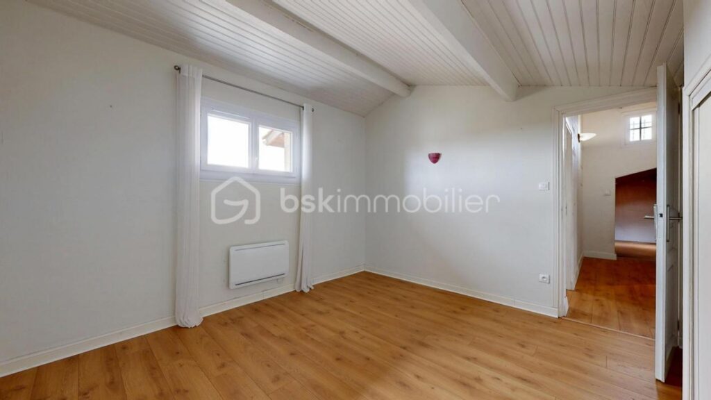 MAISON INDIVIDUELLE – PISCINE – TOURNEFEUILLE – CALME – 137m2 – DOUBLE VITRAGE – PROCHE AIRBUS- ROCADE ARC-EN-CIEL – 5 pièces – 3 chambres – 137 m²