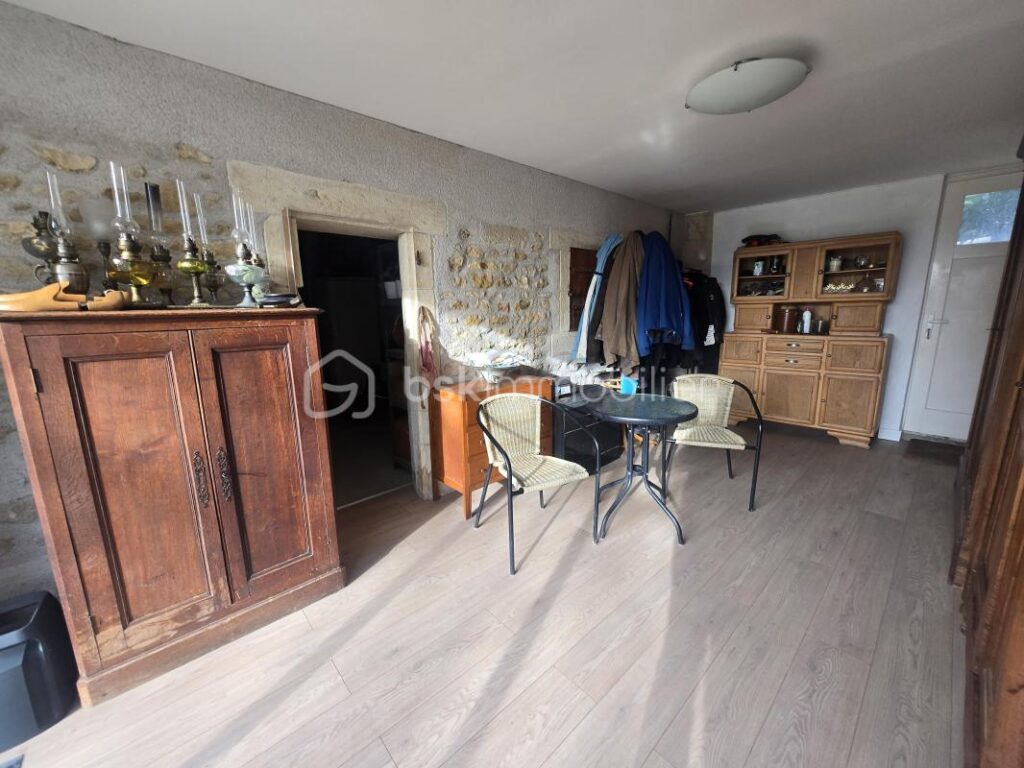 Magnifique Corps de Ferme de 188 m² à Chaulgnes – 5 pièces – 4 chambres – 188 m²