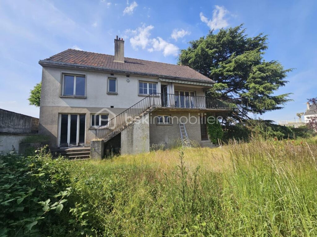 BIEN AVEC VUE IMPRENABLE SUR LA LOIRE – 5 pièces – 3 chambres – 94 m²