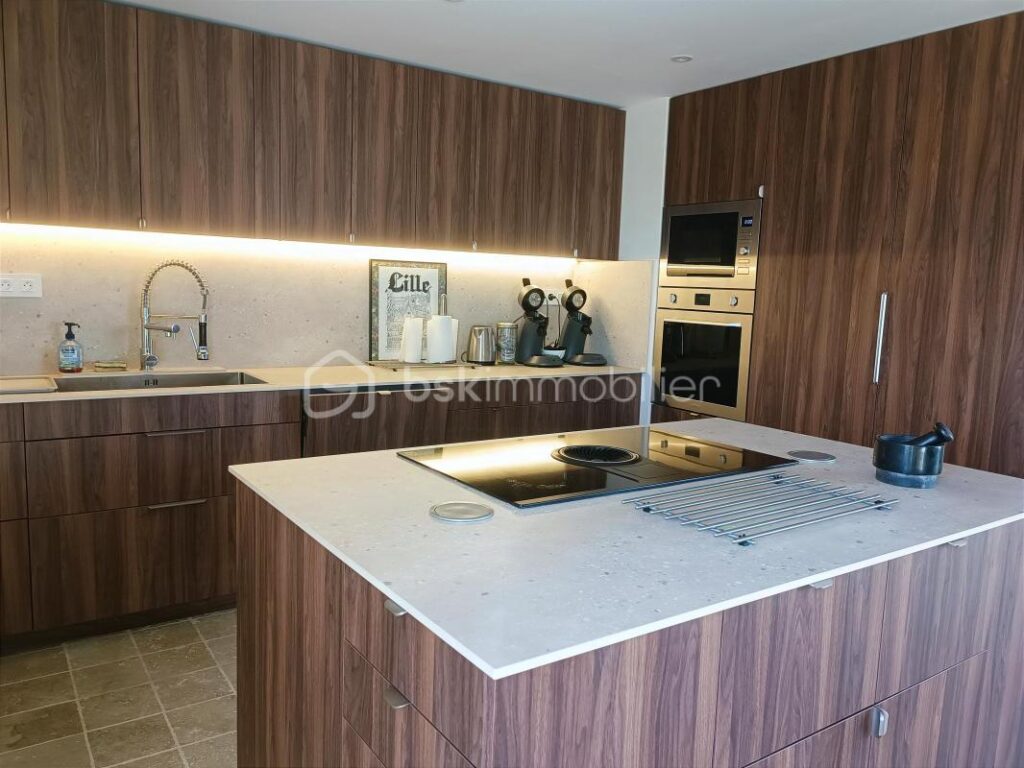 Domaine prestigieux pour événements et hébergement des invités dans un cadre enchanteur de 13 hectares ! – NR pièces – 13 chambres – 1307 m²