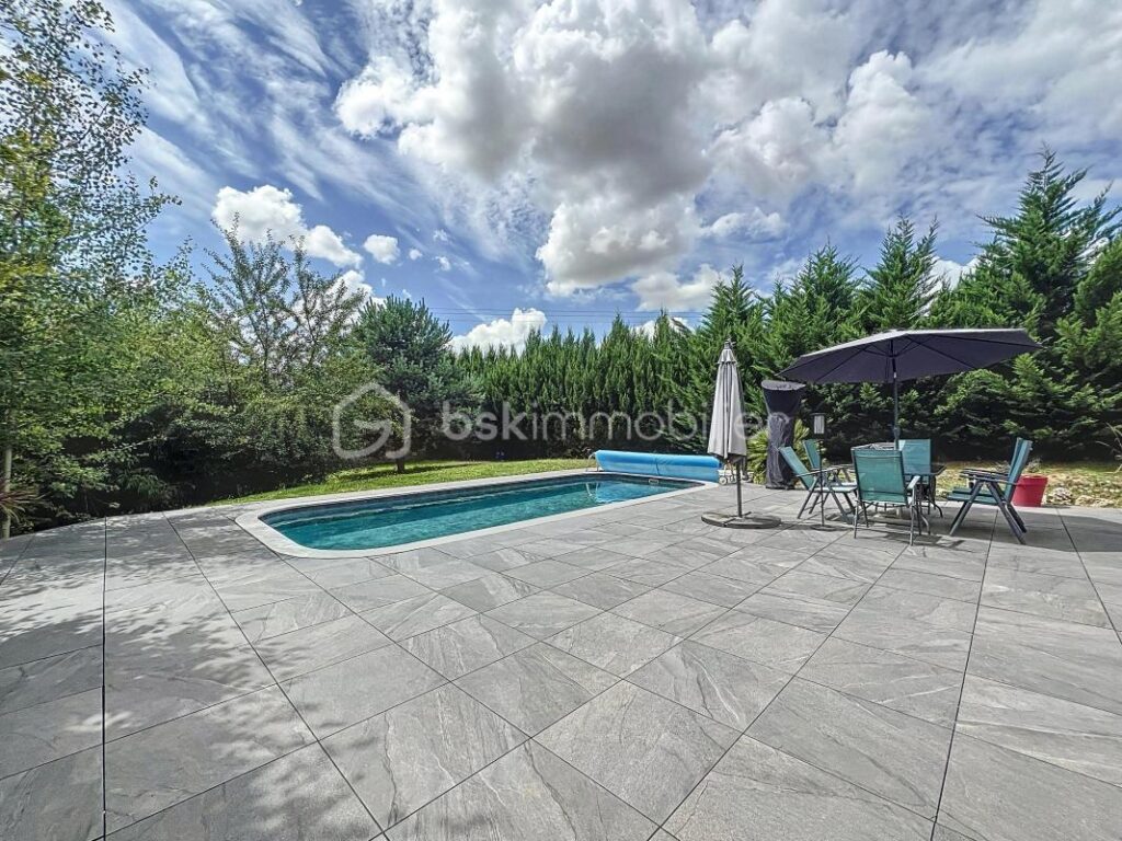 Maison 5 Pièces 180 m2 à PALEY – 5 pièces – 4 chambres – 180 m²