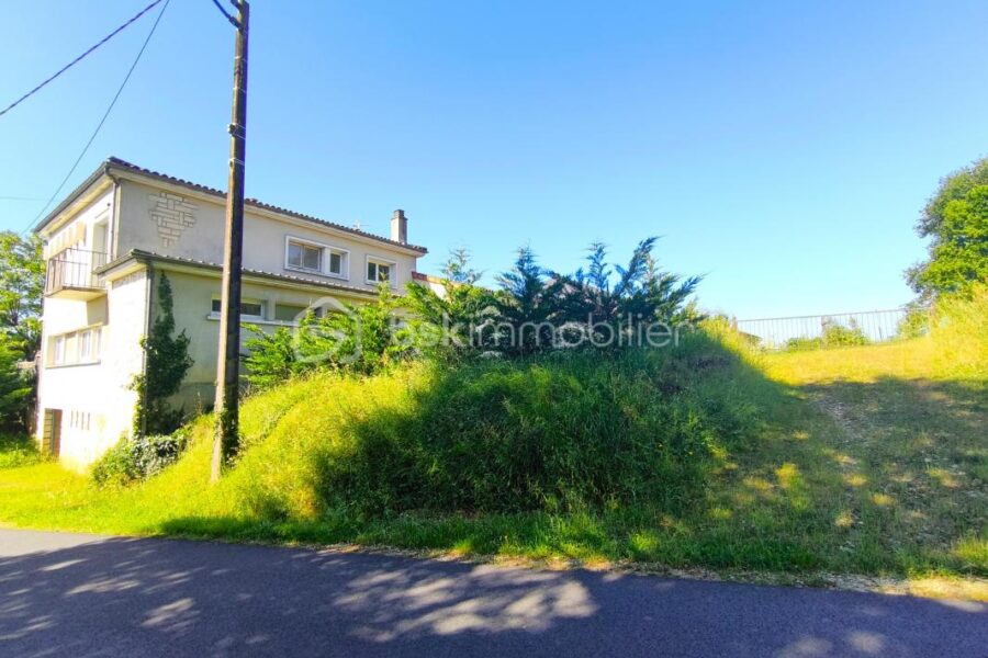 Maison à vendre à Genouille