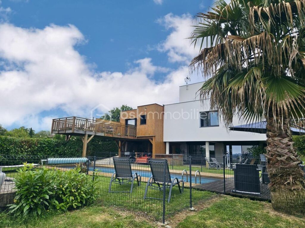 Maison 4 pièces 150 m² – 4 pièces – 3 chambres – 150 m²