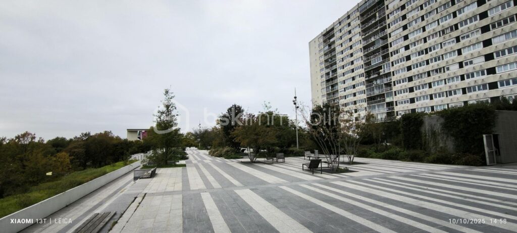 PORTE DE BAGNOLET – F2 DE 48 m² LUMINEUX AVEC VUE PANORAMIQUE – 2 pièces – 1 chambre – 48 m²