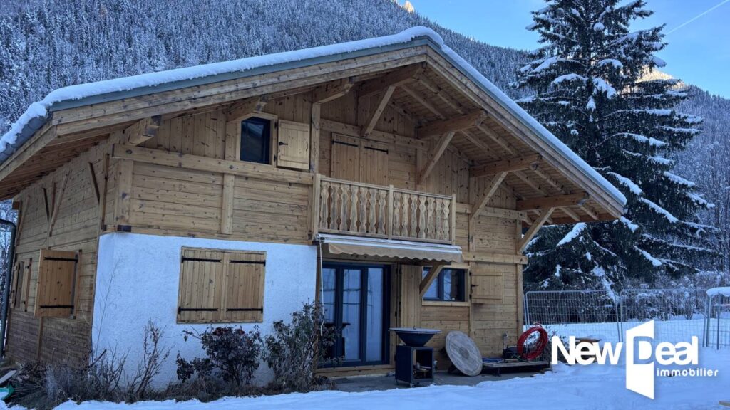 CHAMONIX MONT-BLANC – CHALET 6 Pièces – 4 Chambres – GARAGE mezzanine – VUE exceptionnelle Massif du MONT-BLANC – 6 pièces – 4 chambres – 152 m²