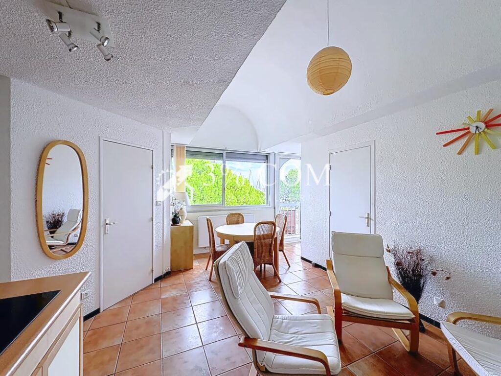 Charmant appartement 3 pièces de 41.61 m2 avec vue sur le po – 3 pièces – 2 chambres – 41 m²