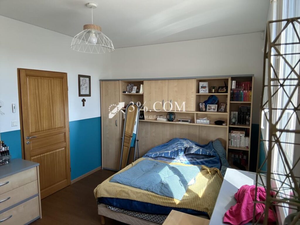 Maison individuelle 7 pièces dont 4 chambres 164 m2 TOUL – 7 pièces – 4 chambres – 164 m²