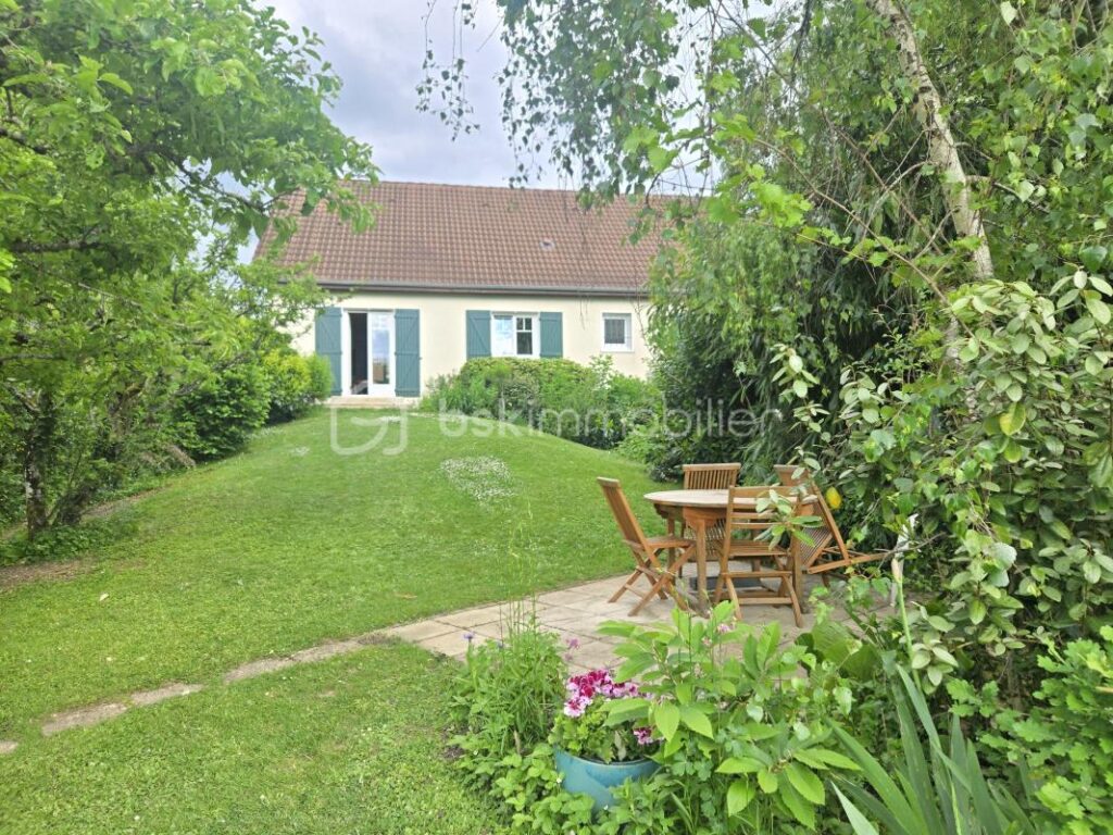 Magnifique Pavillon sur sous sol quartier Montapins à Nevers – 5 pièces – 4 chambres – 117 m²