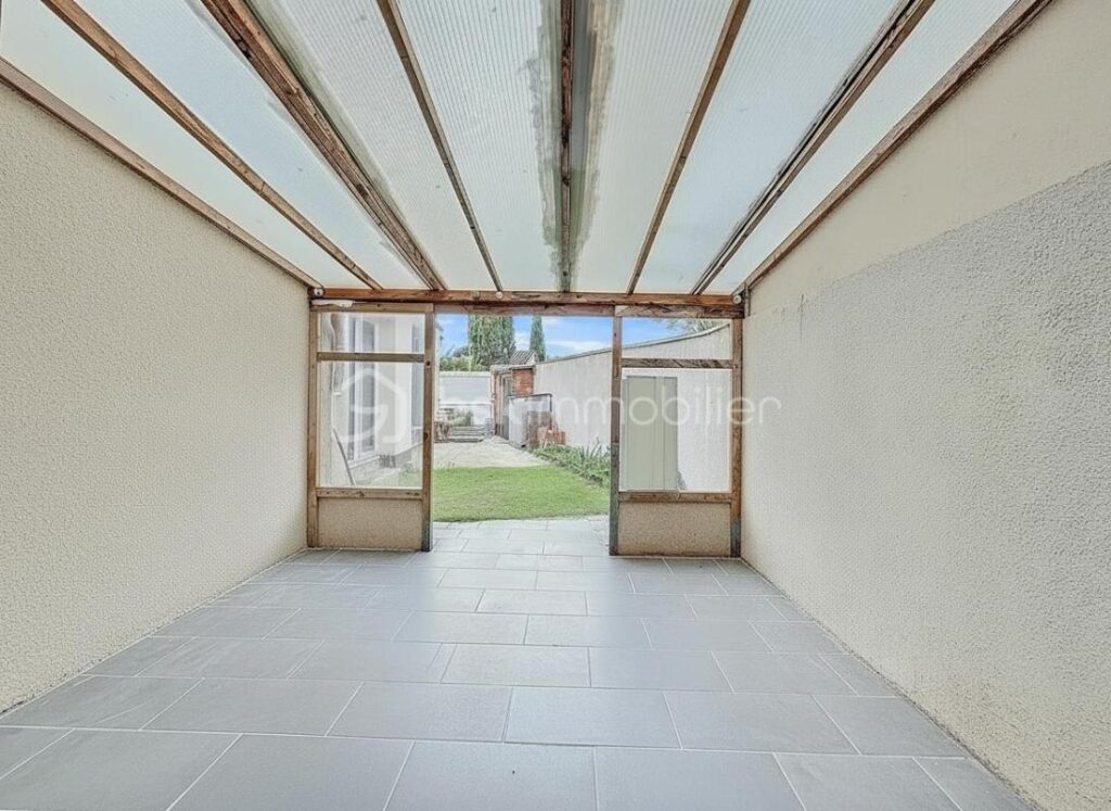 Villa T5 – 106 m² – Vue exceptionnelle sur les étangs – Appartement indépendant – DPE B – 5 pièces – 4 chambres – 106 m²