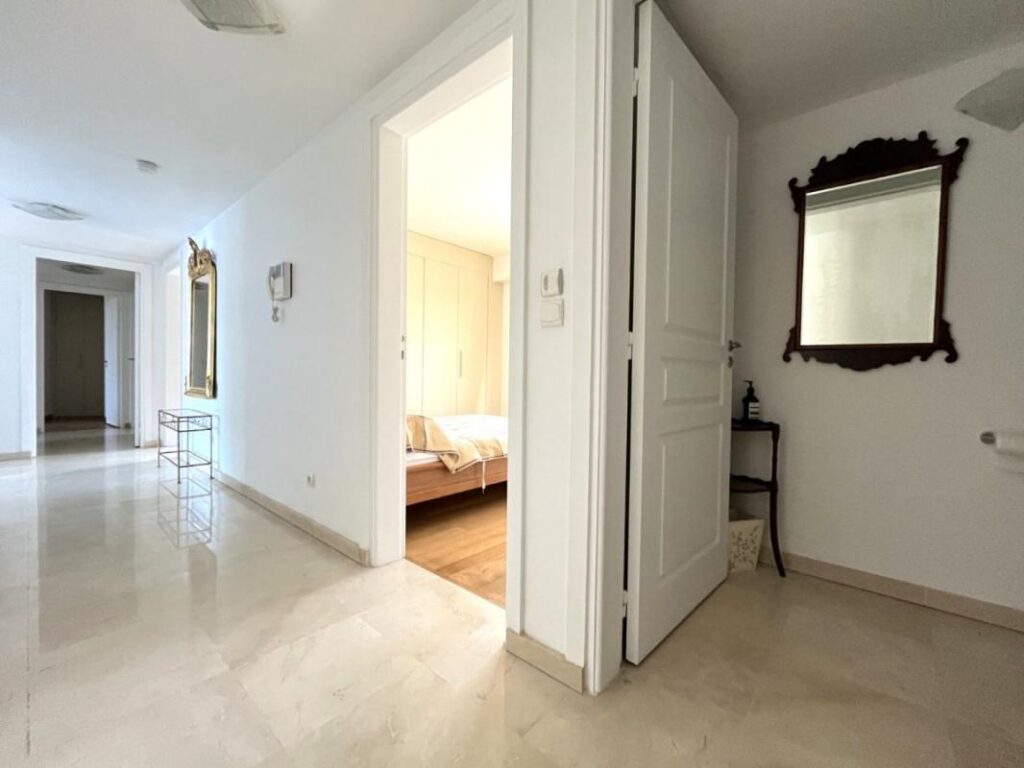 NICE OUEST – AV. DE LA LANTERNE / FABRON 4P – 120 m² – Terrasses 48 m² – Vue mer – Clim – Piscine – Garages – 4 pièces – 3 chambres – 120 m²