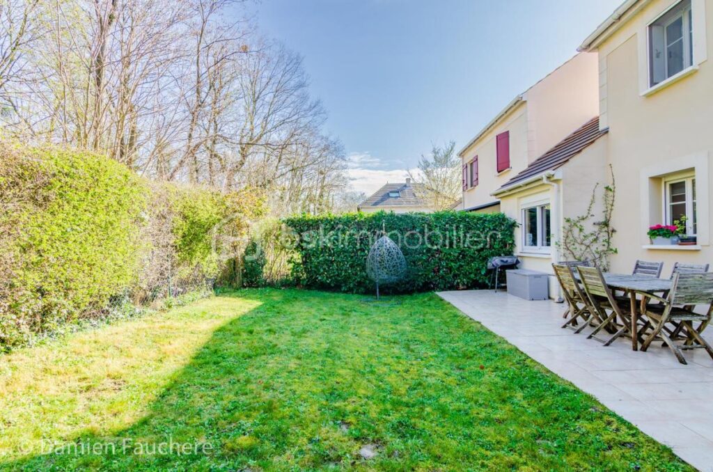 Aux JONCHERETTES ! Maison 75m², 3 Chambres, Parkings et JARDIN avec vue sur Forêt ! – 4 pièces – 3 chambres – 75 m²