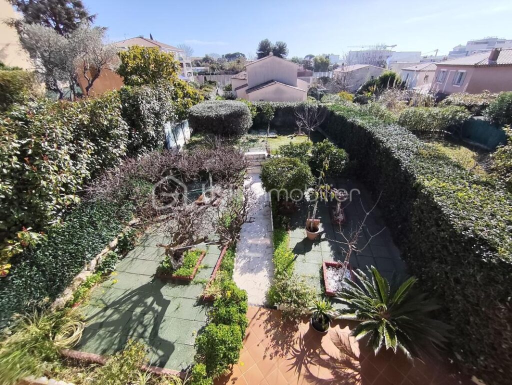 Villa familiale 4pces – jardin – Garage – 4 pièces – 3 chambres – 105 m²