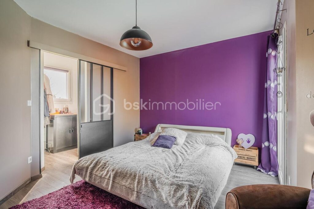 RARE MAISON PLAIN PIED DOUBLE GARAGE PISCINE SPA ET HAMMAM – 7 pièces – 4 chambres – 190 m²