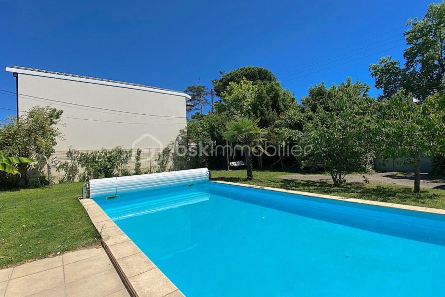Maison à vendre à Merignac