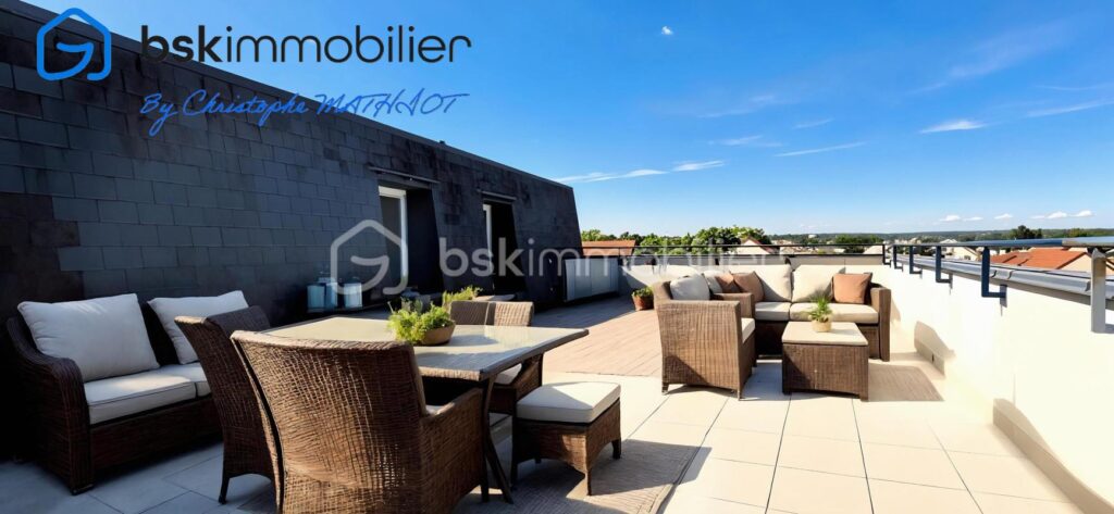 Bel appartement de 78m² avec terrasse de 66m² – Vue dégagée sur la val de Seine – 4 pièces – 2 chambres – 77 m²