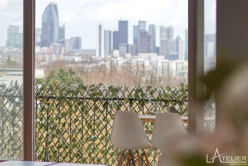 Appartement familial, vue panoramique sur Paris et alentours – NR pièces – 4 chambres – 167 m²