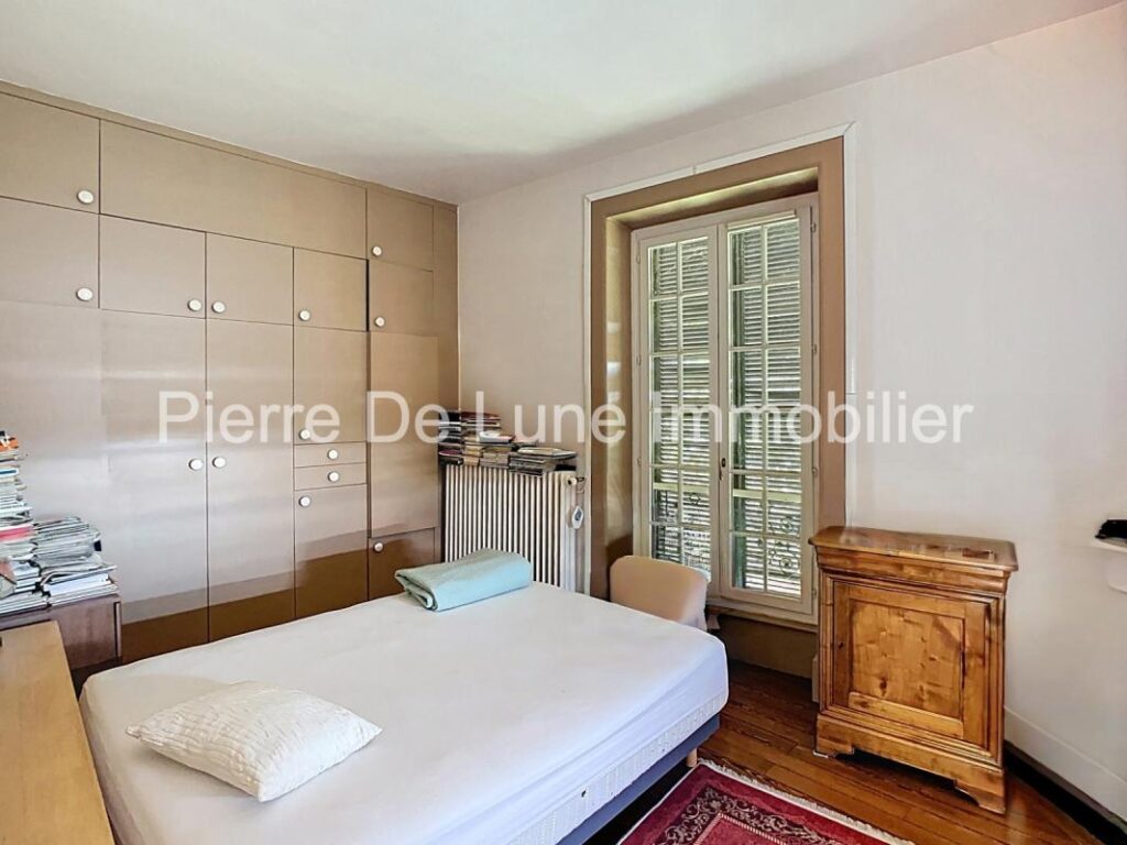 Propriété de caractère avec vue panoramique – 10 pièces – 4 chambres – 426 m²