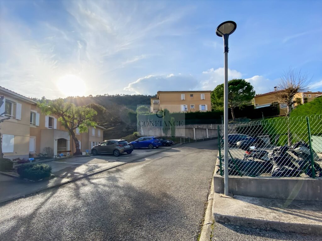 Appartement – 4 pièces – 3 chambres – 87 m²