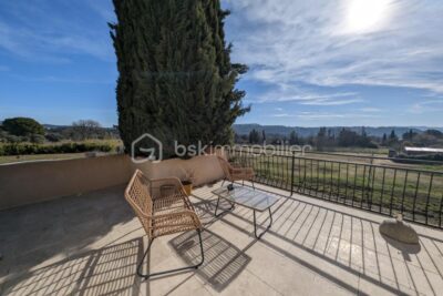 A VENDRE, PUYVERT, MAS DE 150 M² ENVIRON ET SURFACE A AMENAGER DE PLUS DE 100 m² AVEC PISCINE, POOL HOUSE SUR TERRAIN DE 2360 M² – 8 pièces – 3 chambres – 150 m²