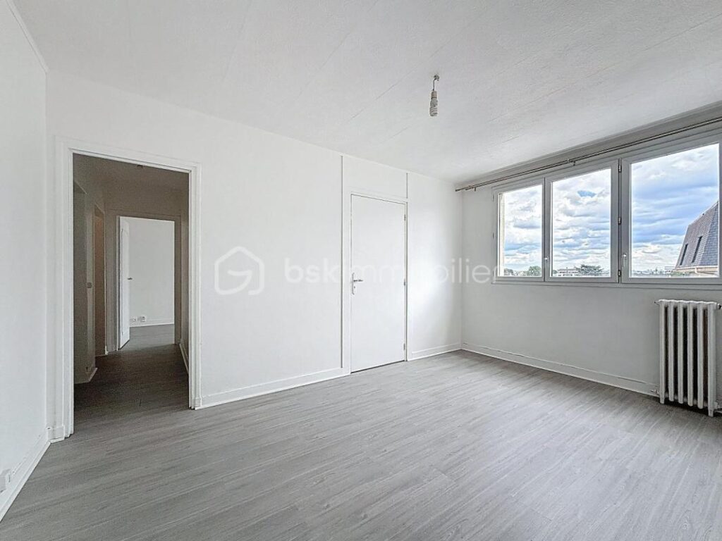 3 PIÈCES LUMINEUX AU CŒUR DU BLANC-MESNIL – Idéal premier achat ou investissement locatif – 3 pièces – 2 chambres – 48 m²