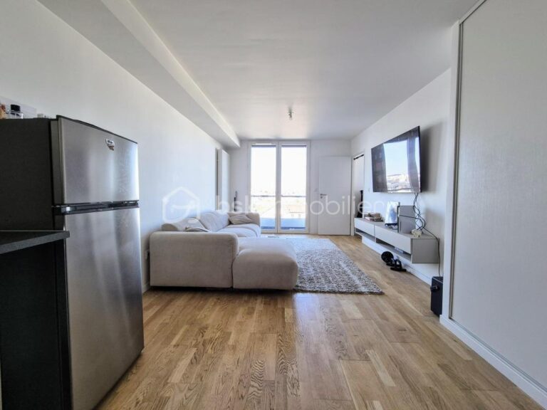 T2 de 45m² avec un balcon et un parking – 2 pièces – 1 chambre – 45 m²