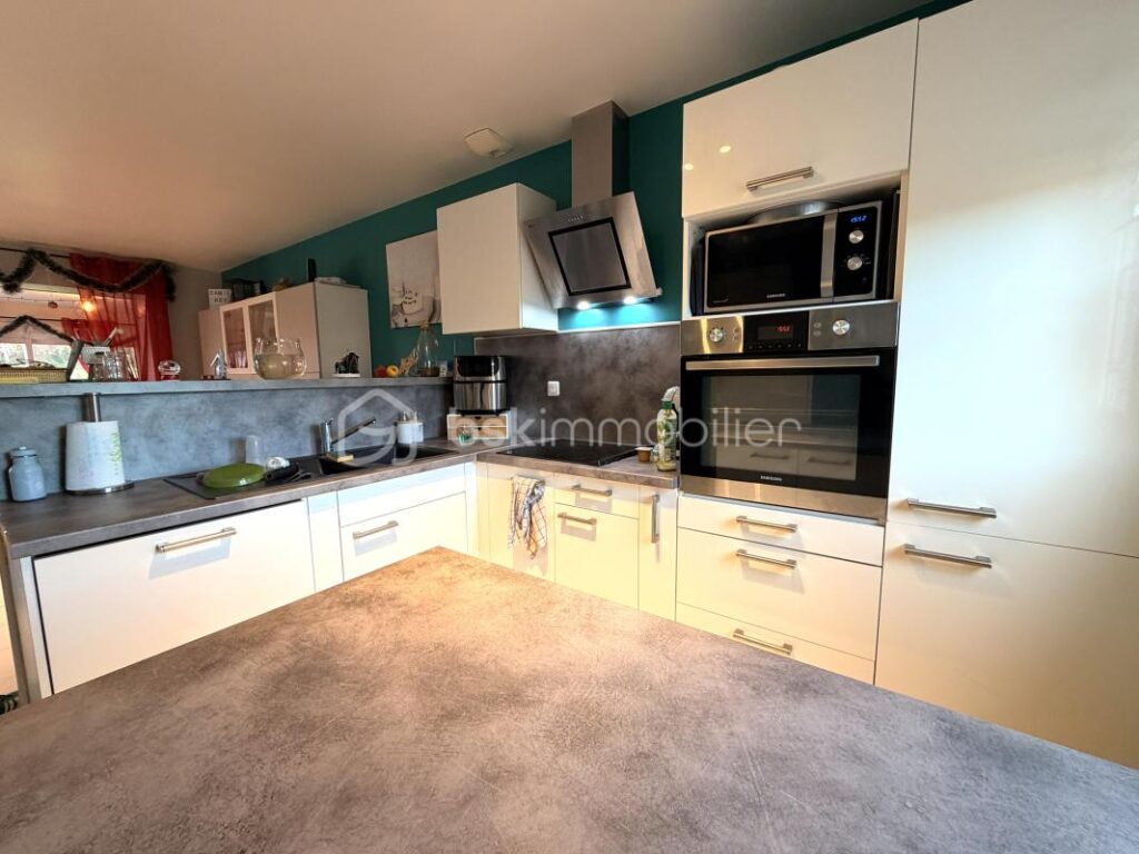 Maison de 2016, 4 chambres avec garage – 5 pièces – 4 chambres – 118 m²