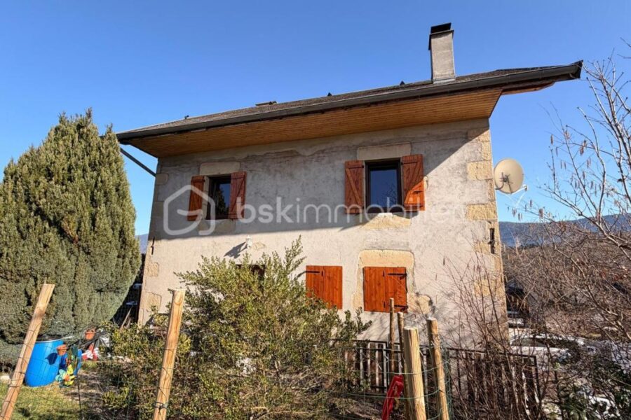 Maison à vendre à Chainaz les frasses