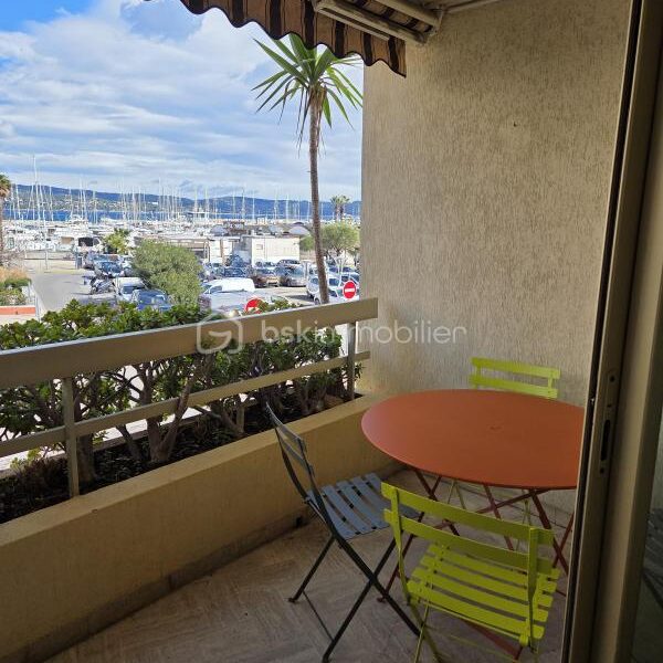 Appartement à vendre à Cavalaire sur mer — Vue mer — photo 1
