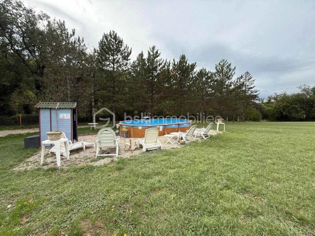 Maison de caractère 104 m² – Terrain 17,5 ha – Les Tourrettes (26740) – 4 pièces – 2 chambres – 104 m²