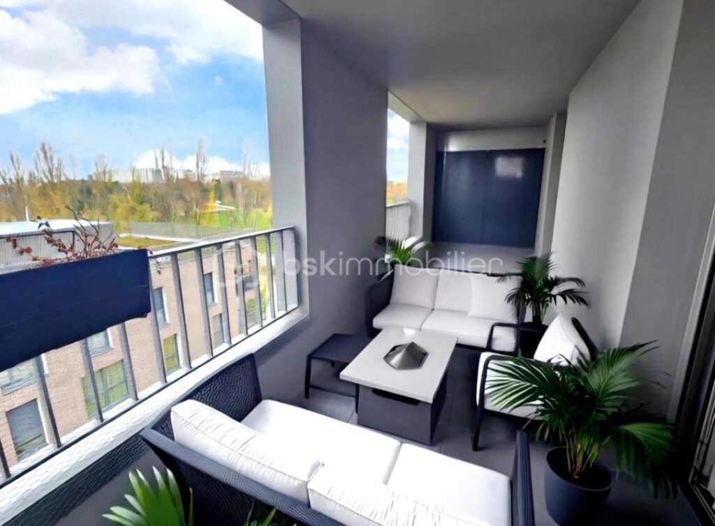 Appartement F3 DPE C 2023 vue canal de l’Ourcq terrasse 11m² parking – 3 pièces – 2 chambres – 66 m²