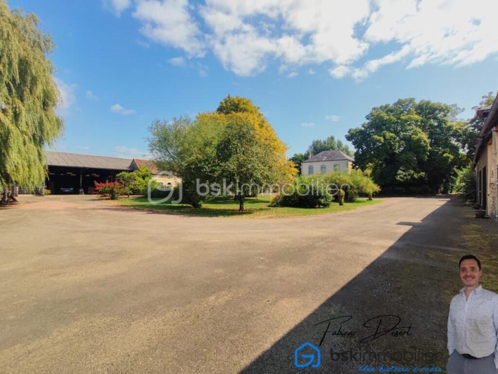 Belle propriété de 190m² en pleine campagne de Courcival – 8 pièces – 5 chambres – 190 m²