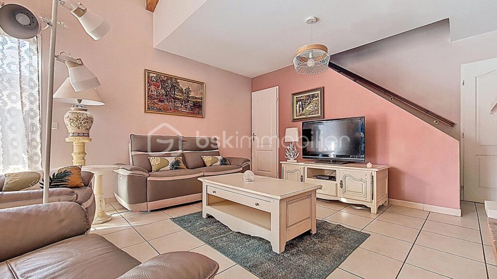 VILLA 4 FACES AVEC PISCINE ET VUE SUR LE CANIGOU – 4 pièces – 3 chambres – 97 m²